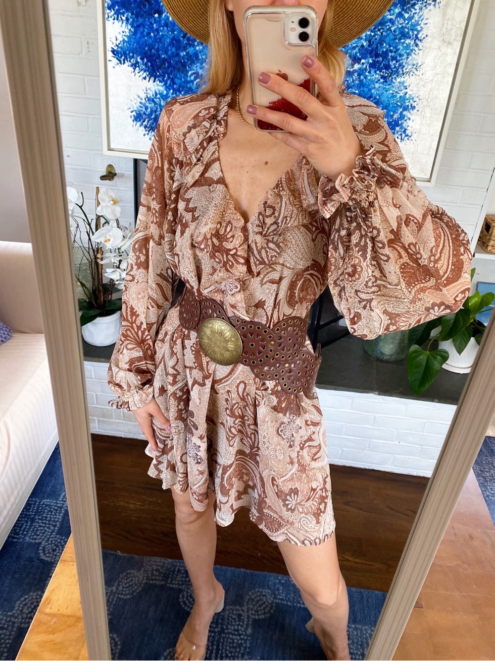 HOUSE OF HARLOW Brown & Cream Paisley Long Sleeve V-neck Mini Dress! (No belt) - Picture 4 of 16